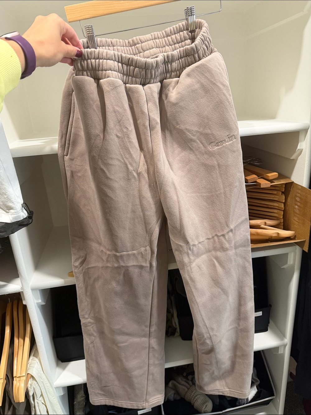 Women’s taupe comfrt sweatpants with Elastic Waist